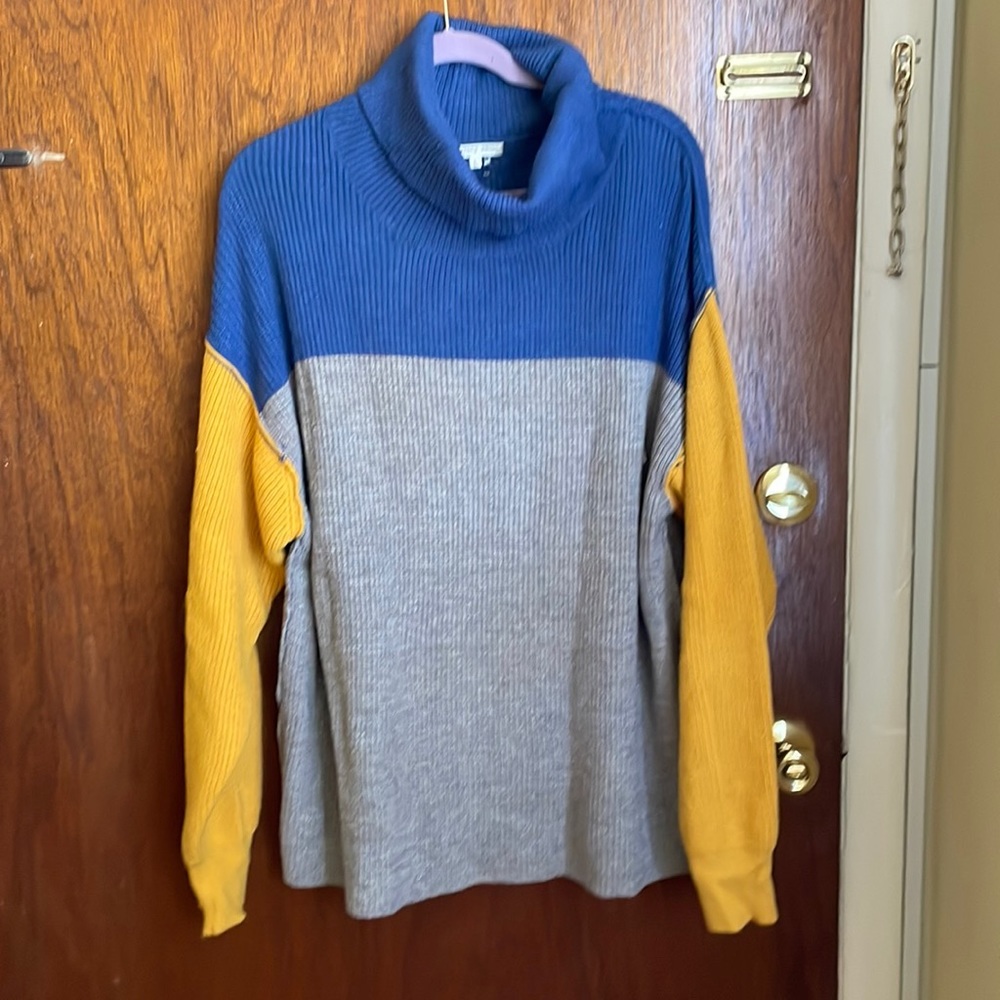 Oversized slight cowl neck color block sweater